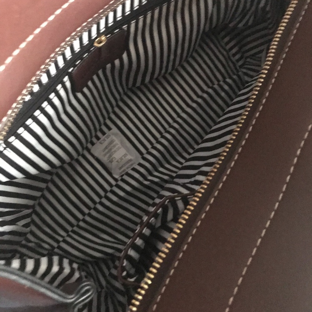 Brown Purse - Picture 6 of 7
